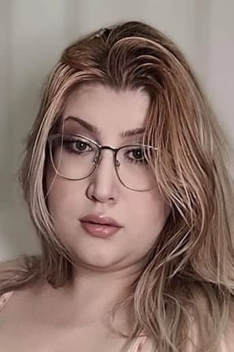 Elisa Mae