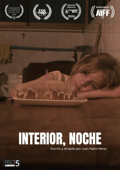 Interior, Noche